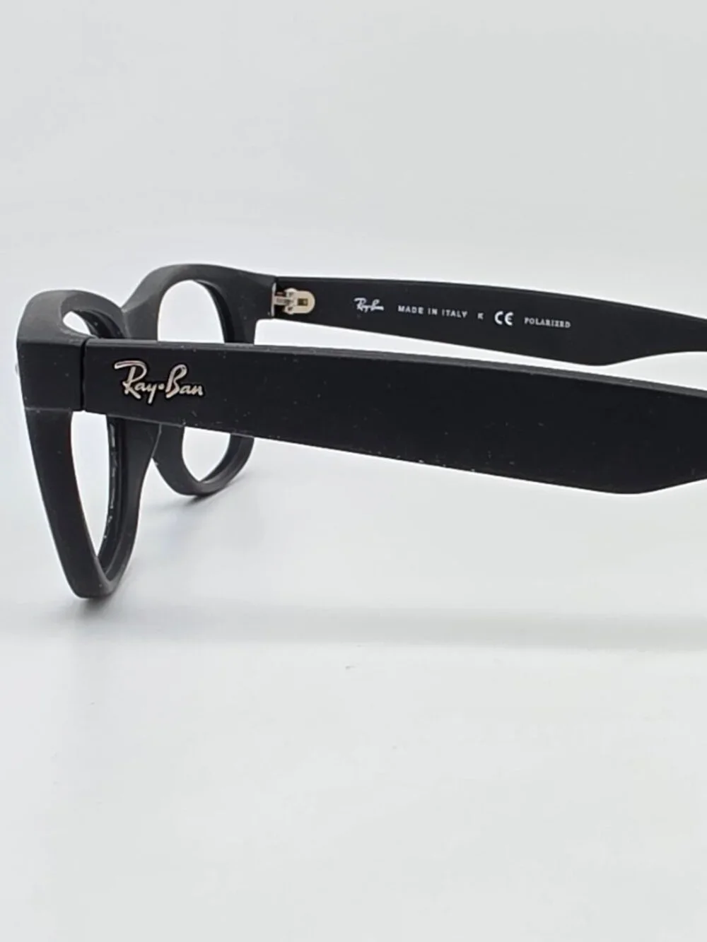 Ray-Ban RB2132 622/58 New Wayfarer Matte Rubber Black Sunglasses Frame w/ Case